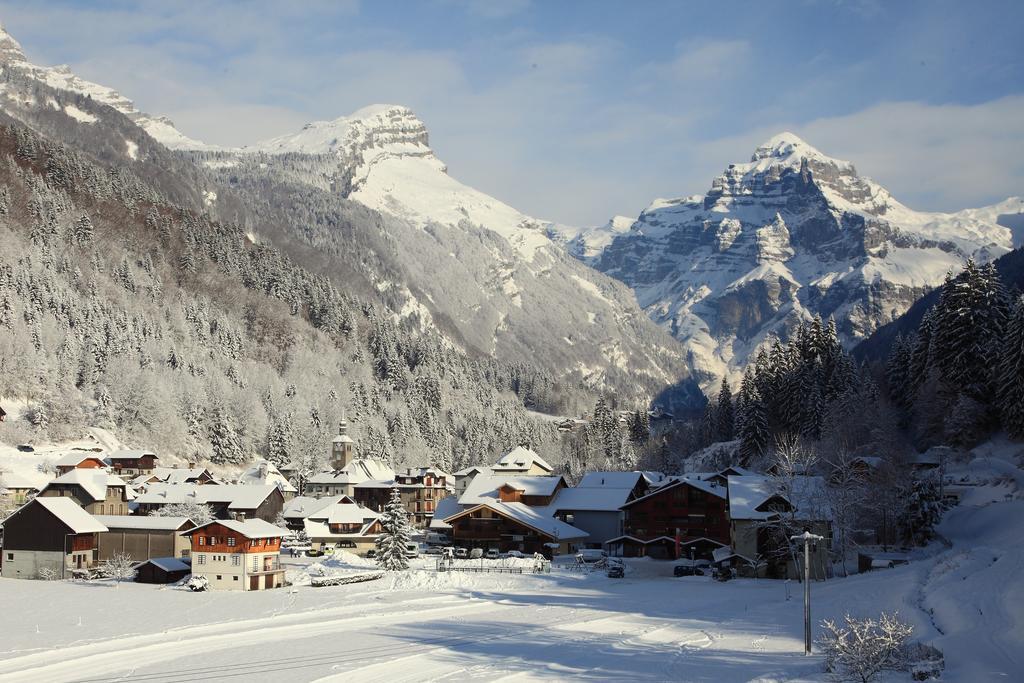 Village Vacances Le Salvagny Sixt Exterior foto